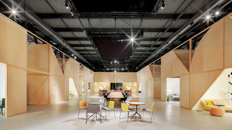 Arper’s Booth By MAIO