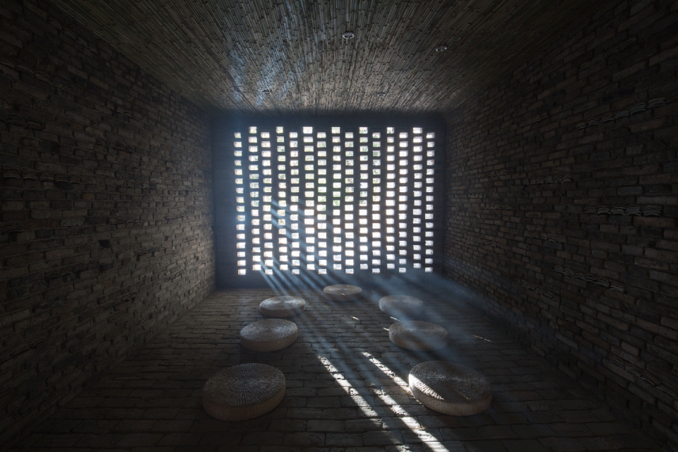 An Introduction to the Xiushan Temple Environmental By YAD