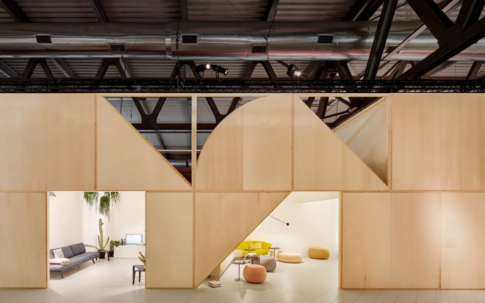 Arper’s Booth By MAIO