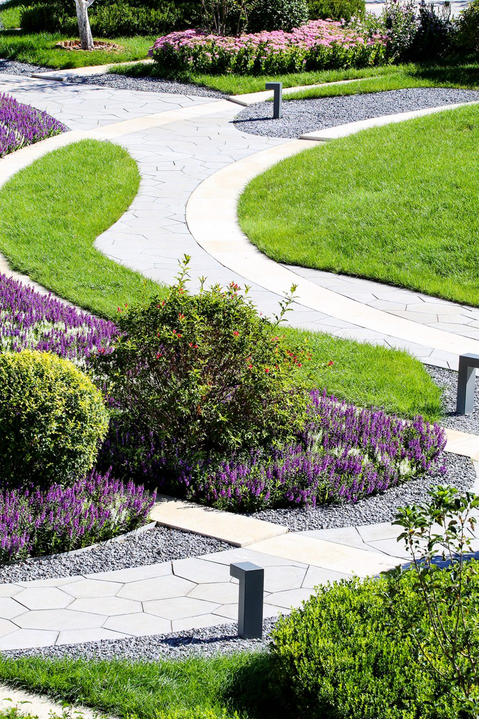 Central Gardenscape for Taikang Business School by Farmerson Architects