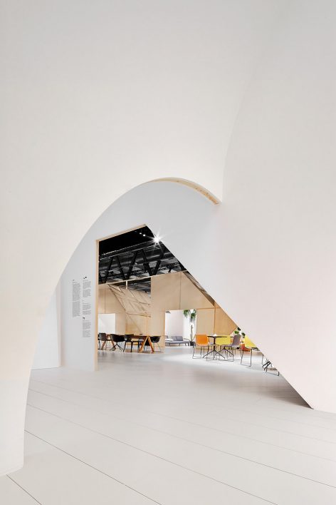 Arper’s Booth By MAIO