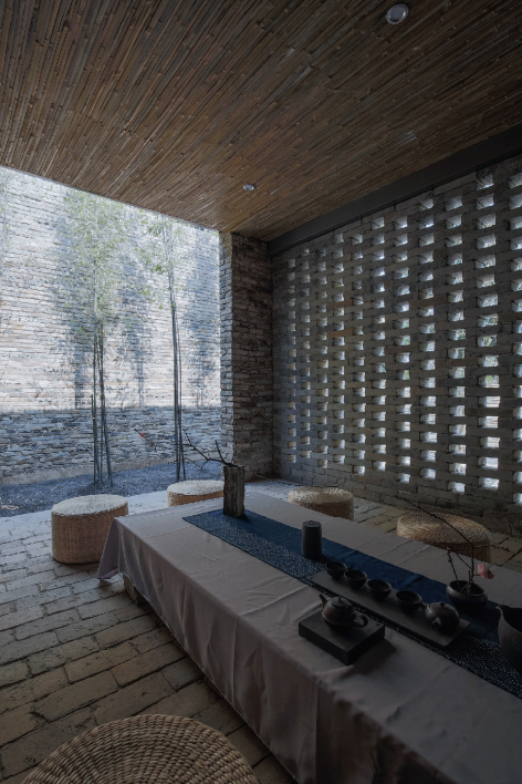 An Introduction to the Xiushan Temple Environmental By YAD