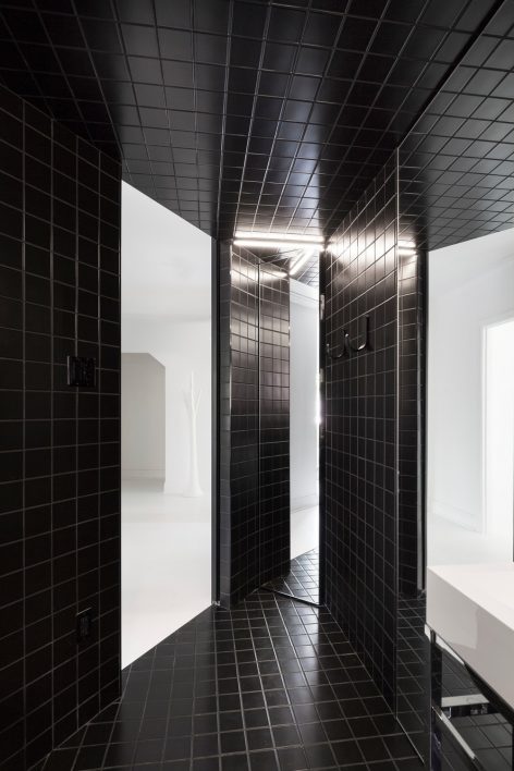 IN 2 by Jean Verville architecte