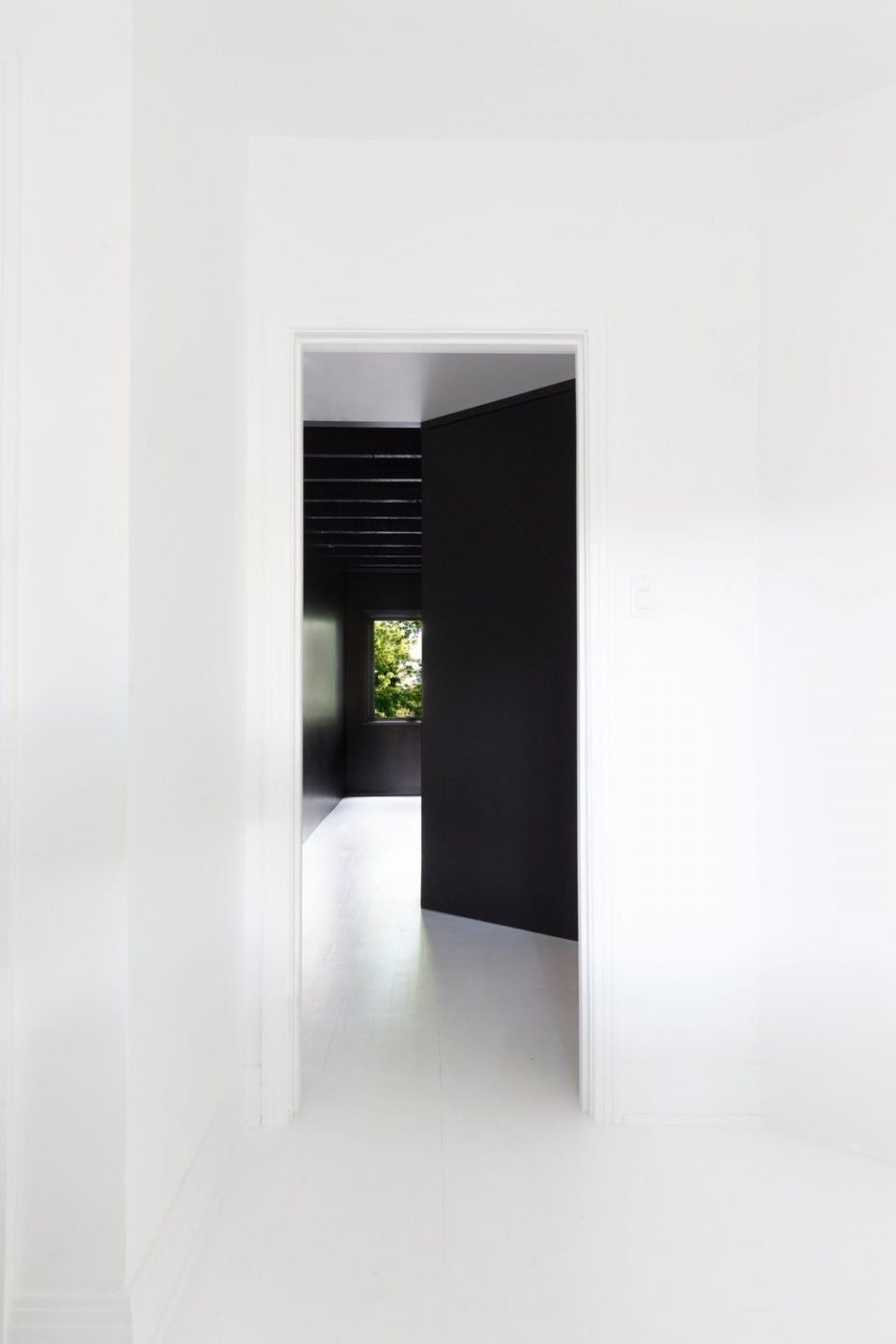 IN 2 by Jean Verville architecte