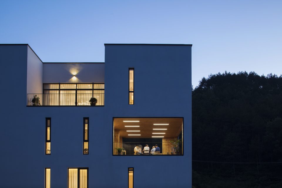 meta artisan yao house N 008 night 00