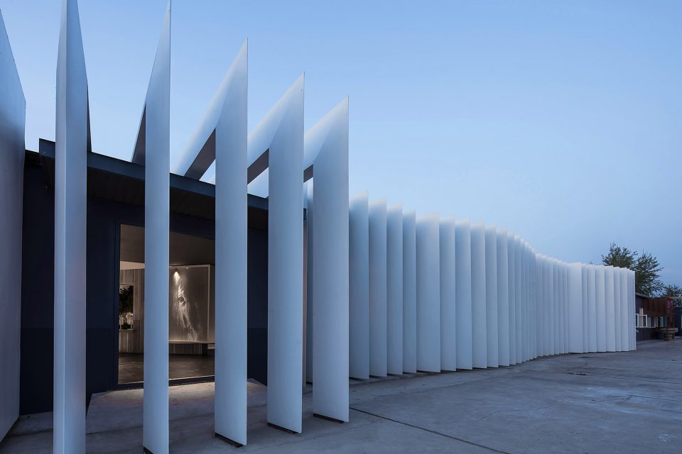 Portugal SERIP Lighting Exhibition Hall By CUN Design