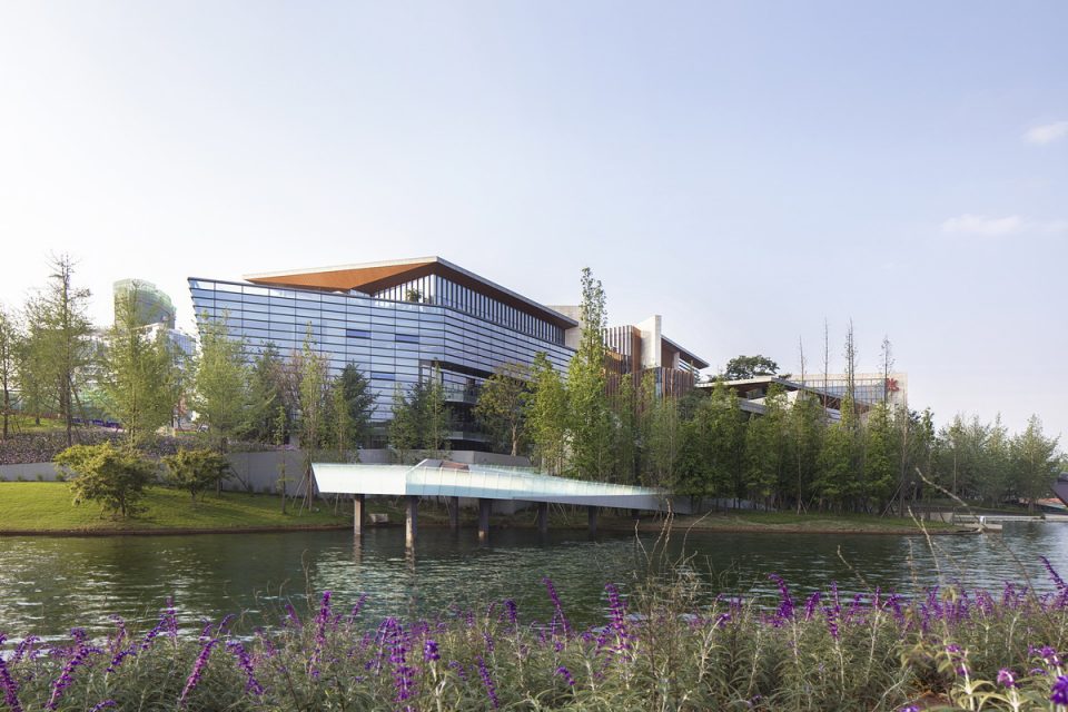 Zigzag Park Luxuelakes Eco City Chengdu China By GVL