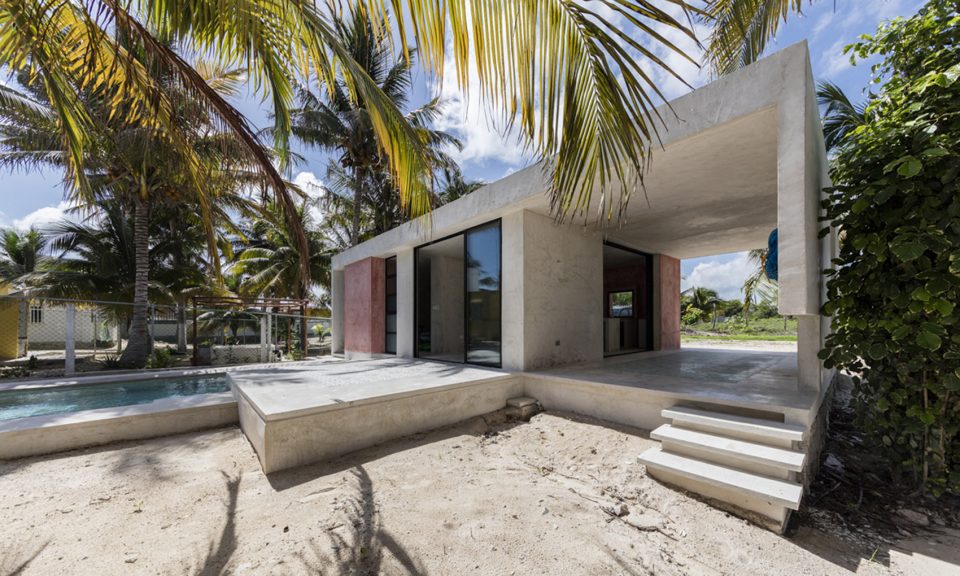 El Palmar summer house by David Cervera