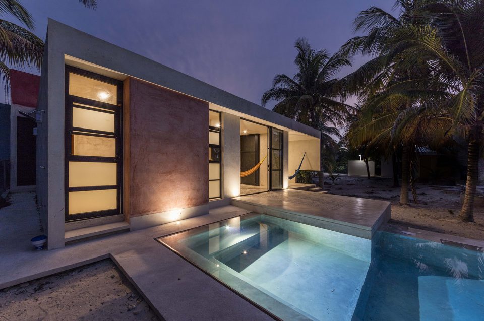 El Palmar summer house by David Cervera