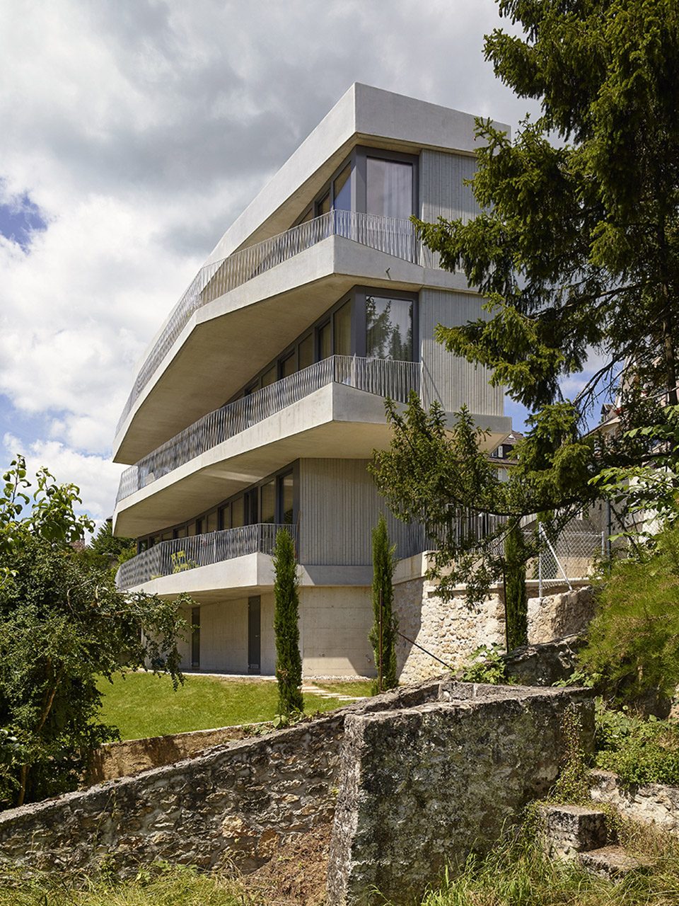Urban House in Neuchâtel by LOCALARCHITECTURE