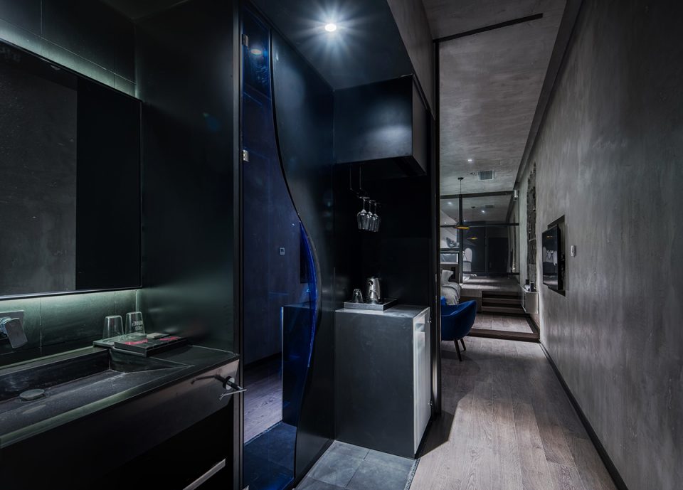 Mylines Hotel By LYCS Architecture