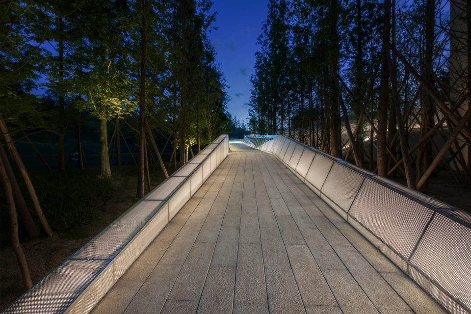 Zigzag Park Luxuelakes Eco City Chengdu China By GVL