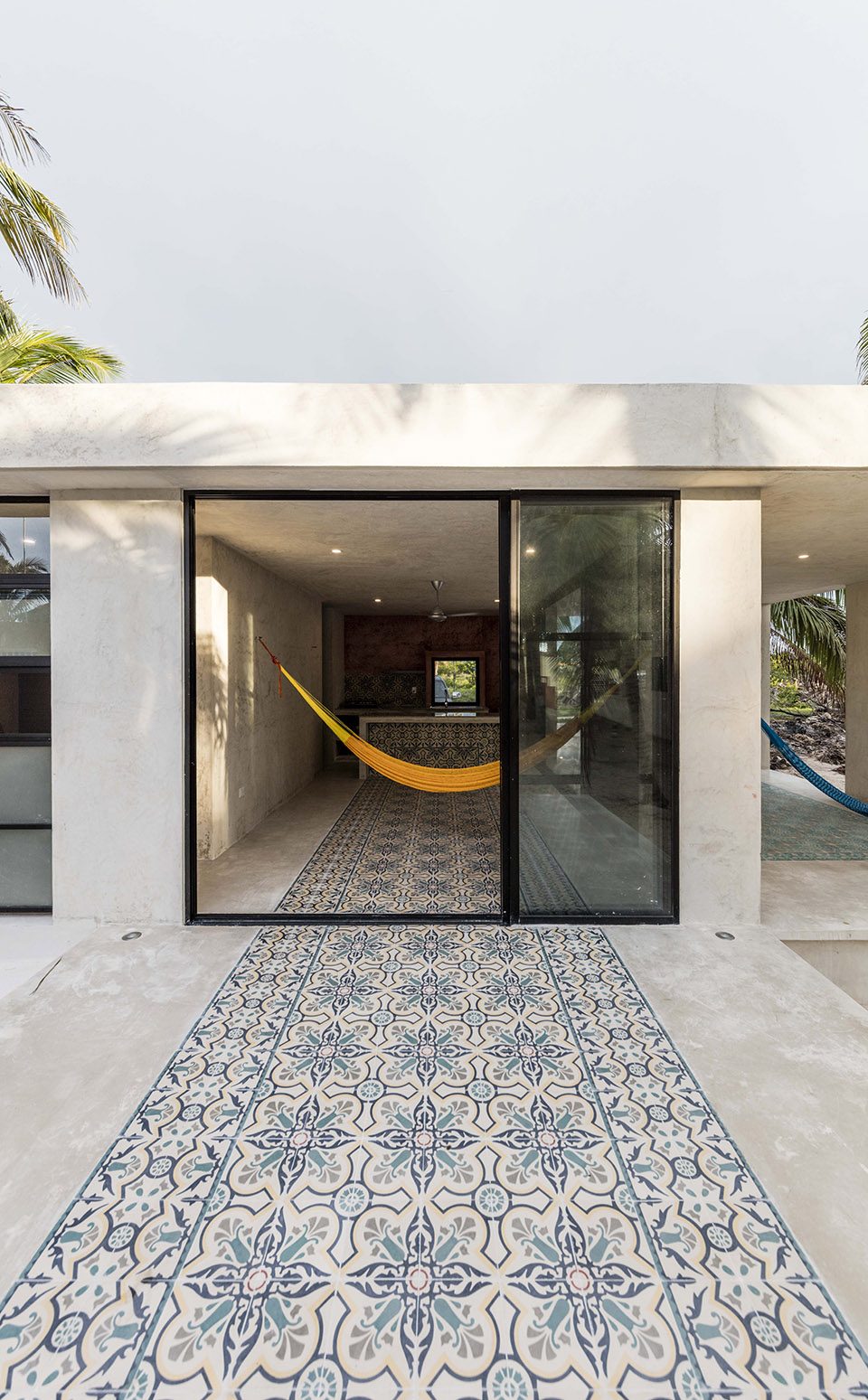 El Palmar summer house by David Cervera