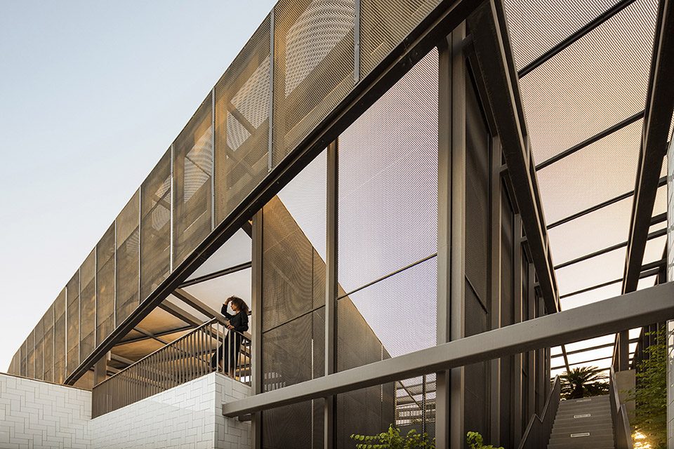 Three Gardens House By AGi architects