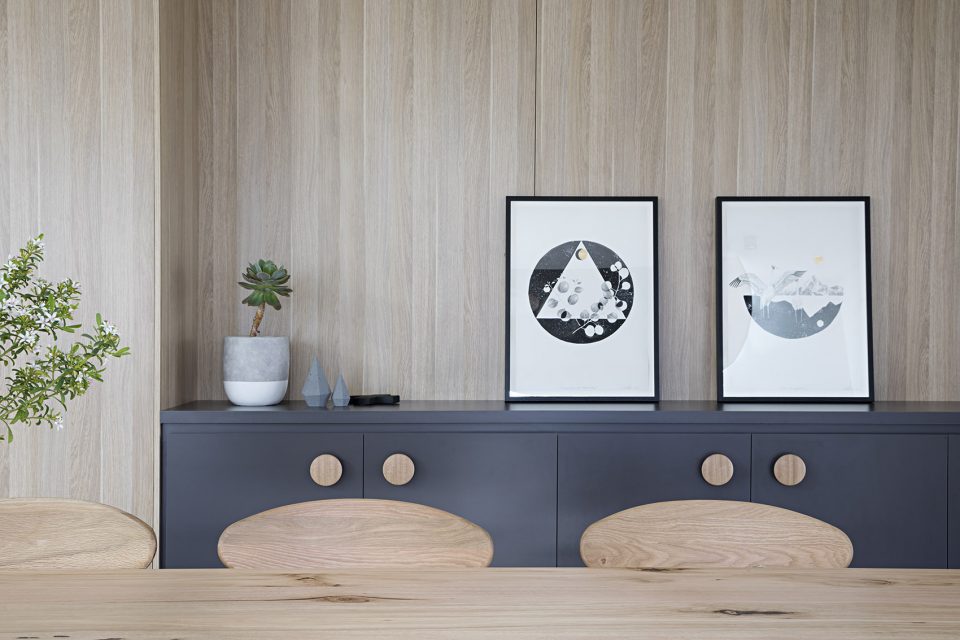 Ruffey Lake House by Aldona PajdakSteph RichardsonJohn Liu