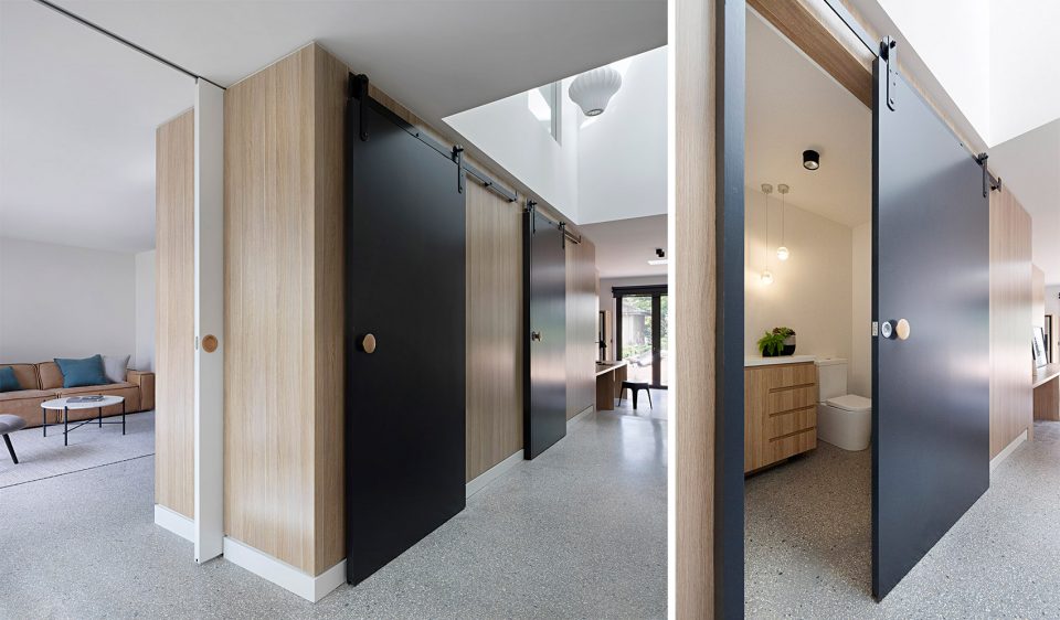 Ruffey Lake House by Aldona PajdakSteph RichardsonJohn Liu