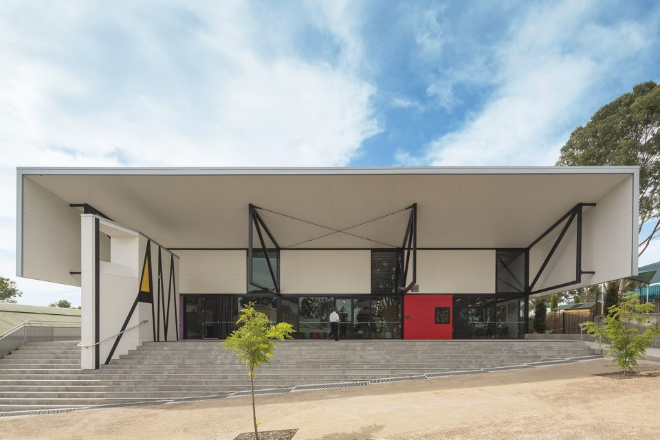 15239 forecourt