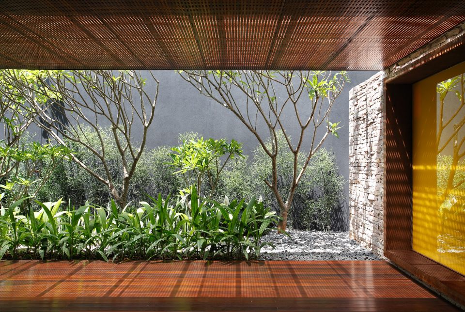 AH HOUSE STUDIO GUILHERME TORRES 1