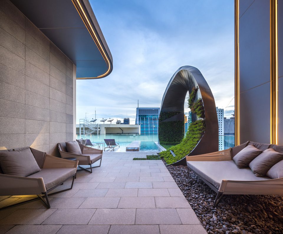 EDGE POOL 003