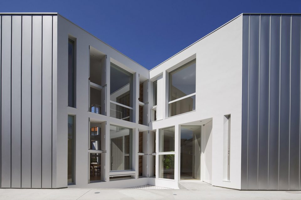 House with 30000 Books By Takuro Yamamoto Architects