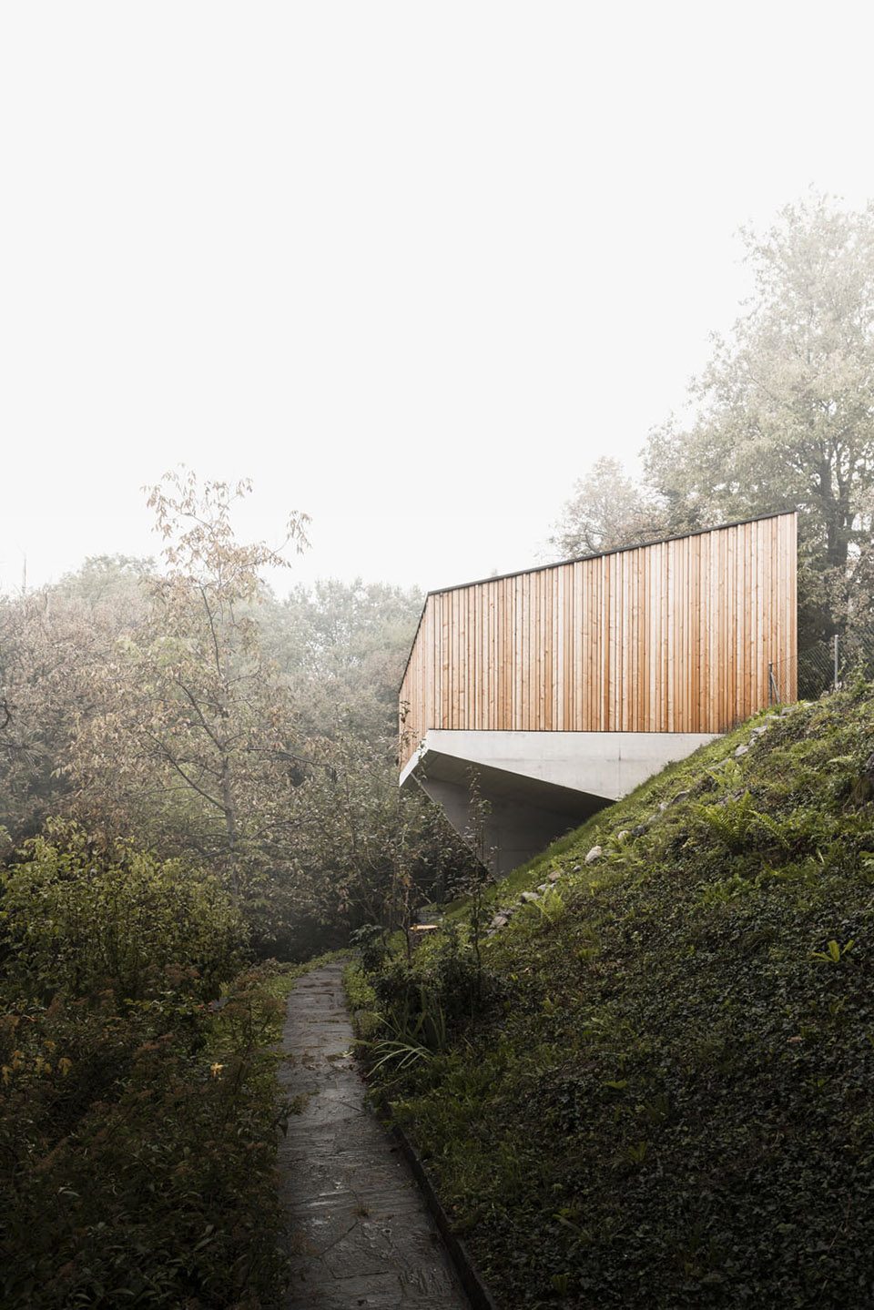 SUN2WHEEL Solar Carport by Bardellitesta architetti