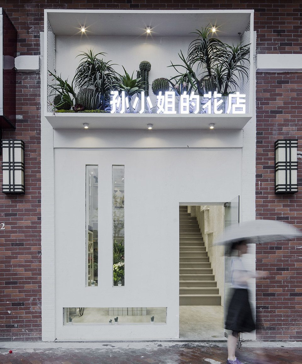 Warmer White by Dspace design