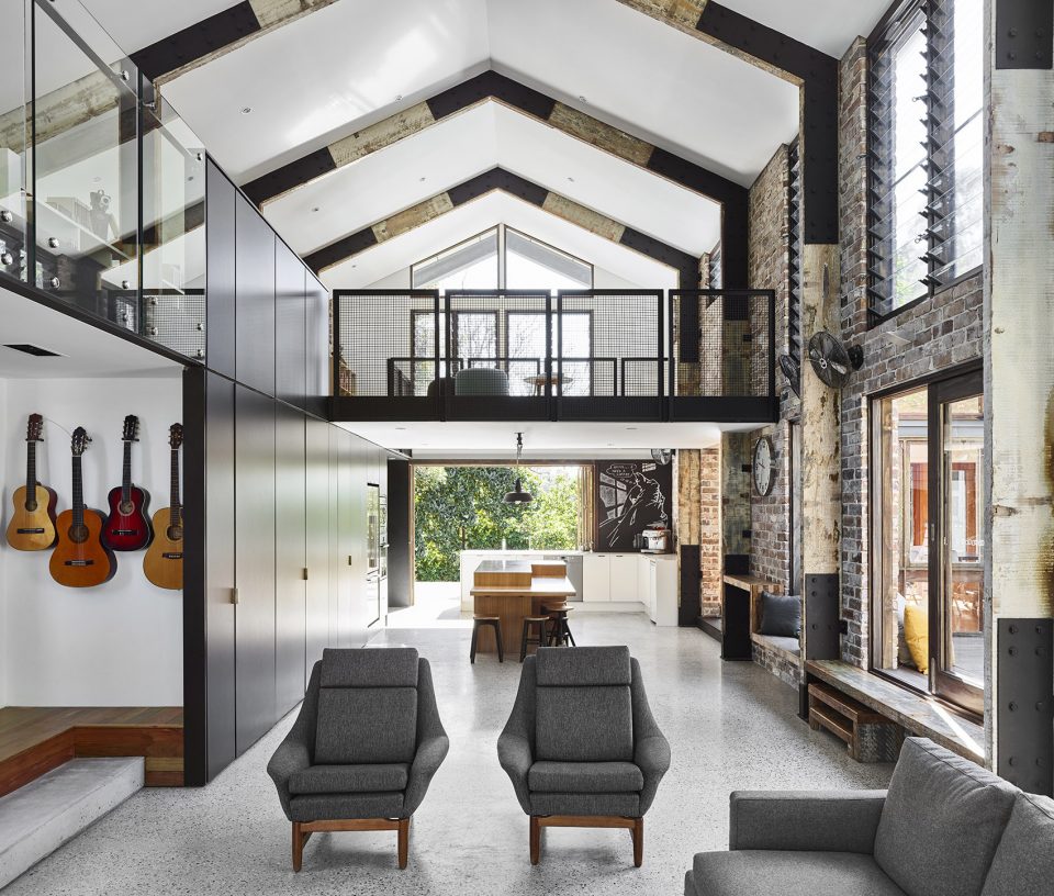 Glasshouse Mountains Residence By Maytree Studios