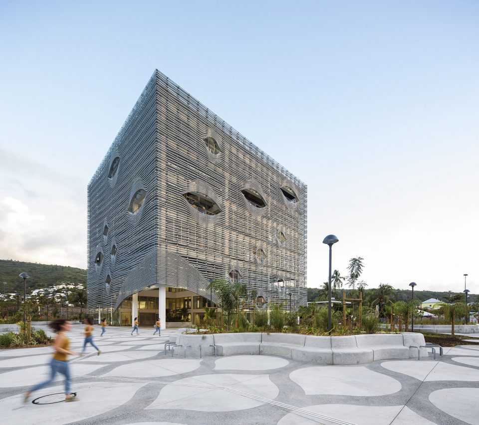 MEDIA LIBRARY ST PAUL By PERIPHERIQUES Architects