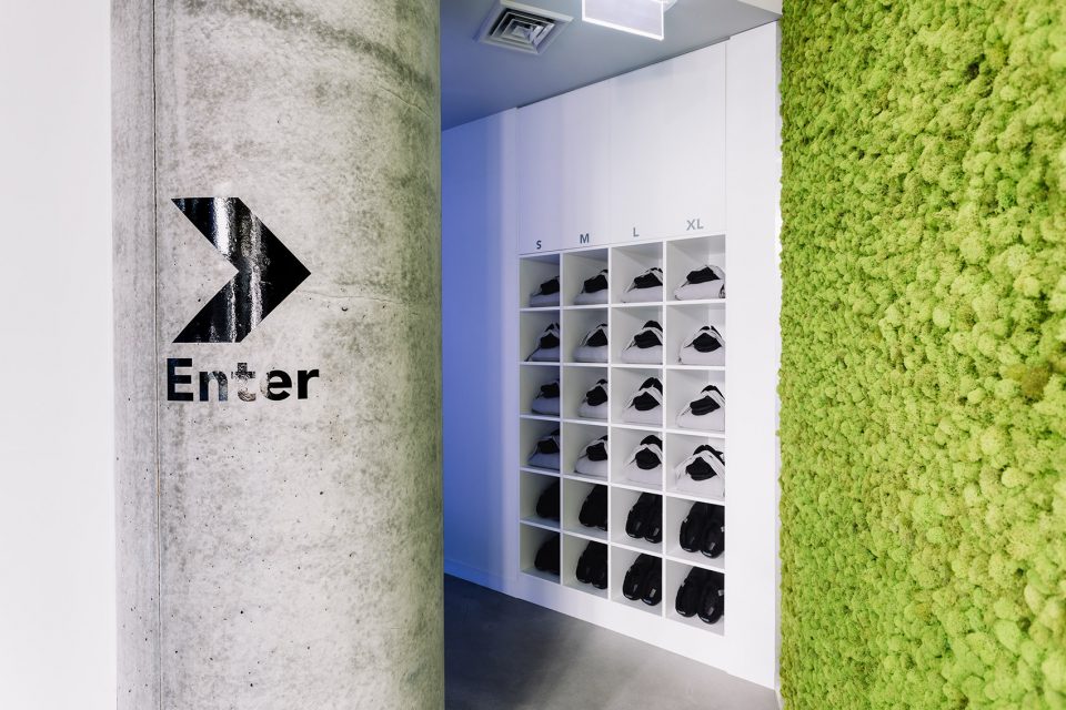 Gravity Cryotherapy Centre by Rara Architecture