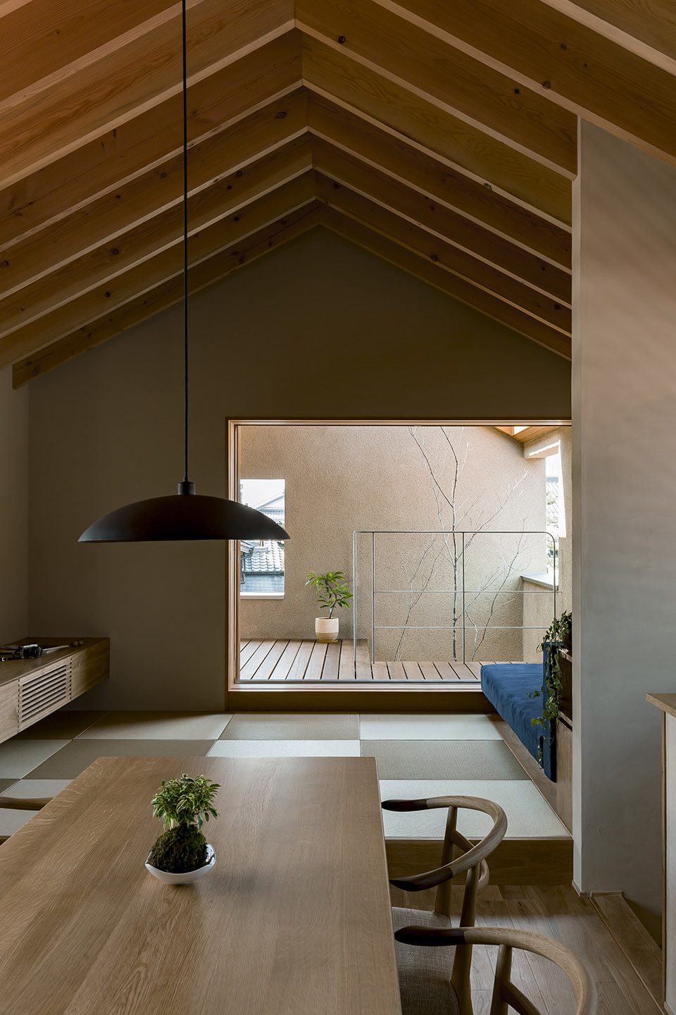 Shoei House by HEARTH ARCHITECTS