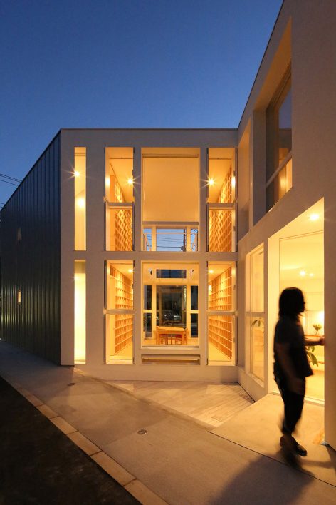 House with 30000 Books By Takuro Yamamoto Architects