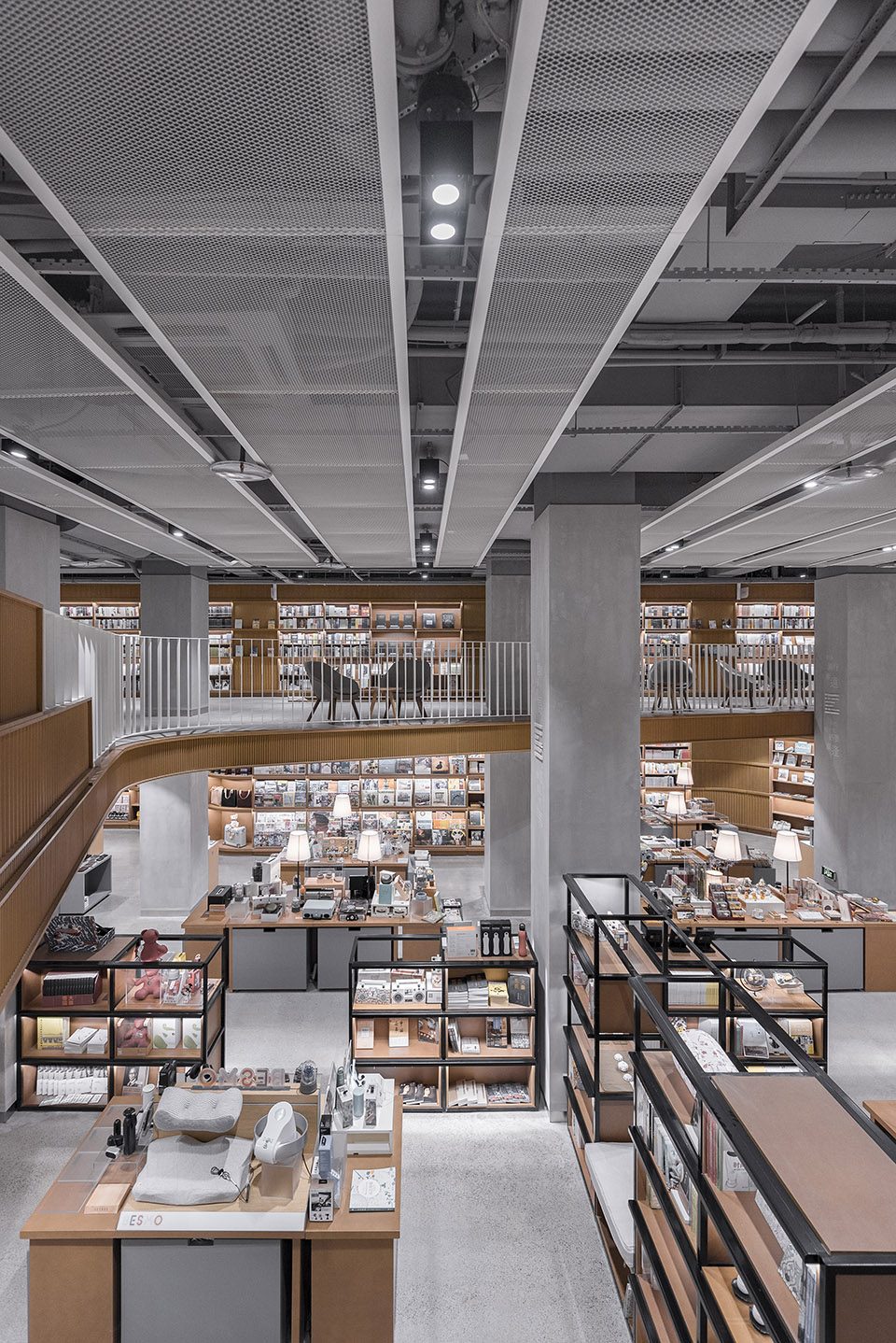Alt Life Bookstore in Ningbo by Kokaistudios