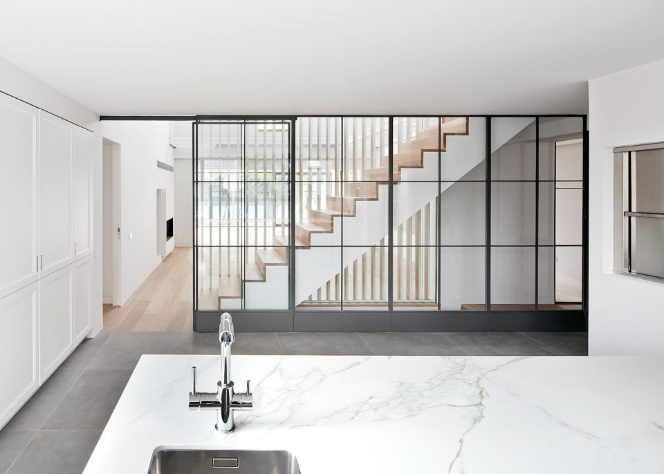 house md by lucas y hernandez gil arquitectos