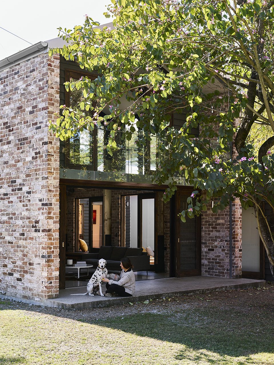 Glasshouse Mountains Residence By Maytree Studios