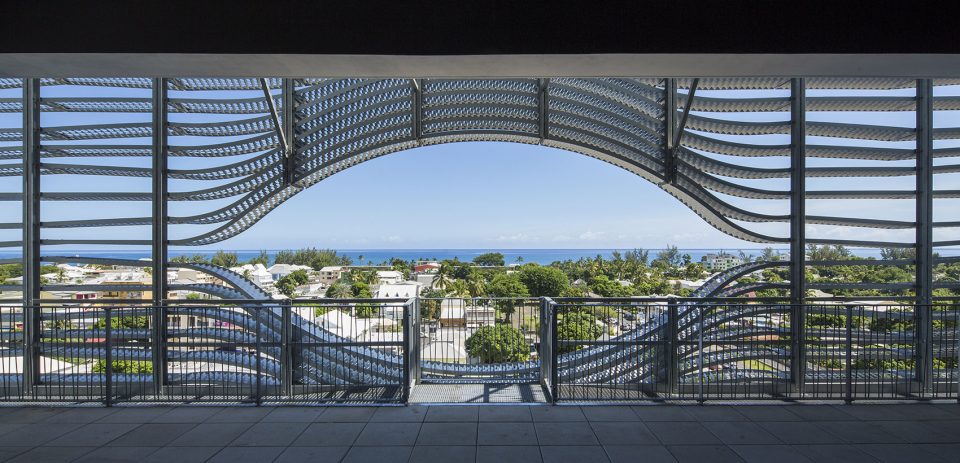 MEDIA LIBRARY ST PAUL By PERIPHERIQUES Architects