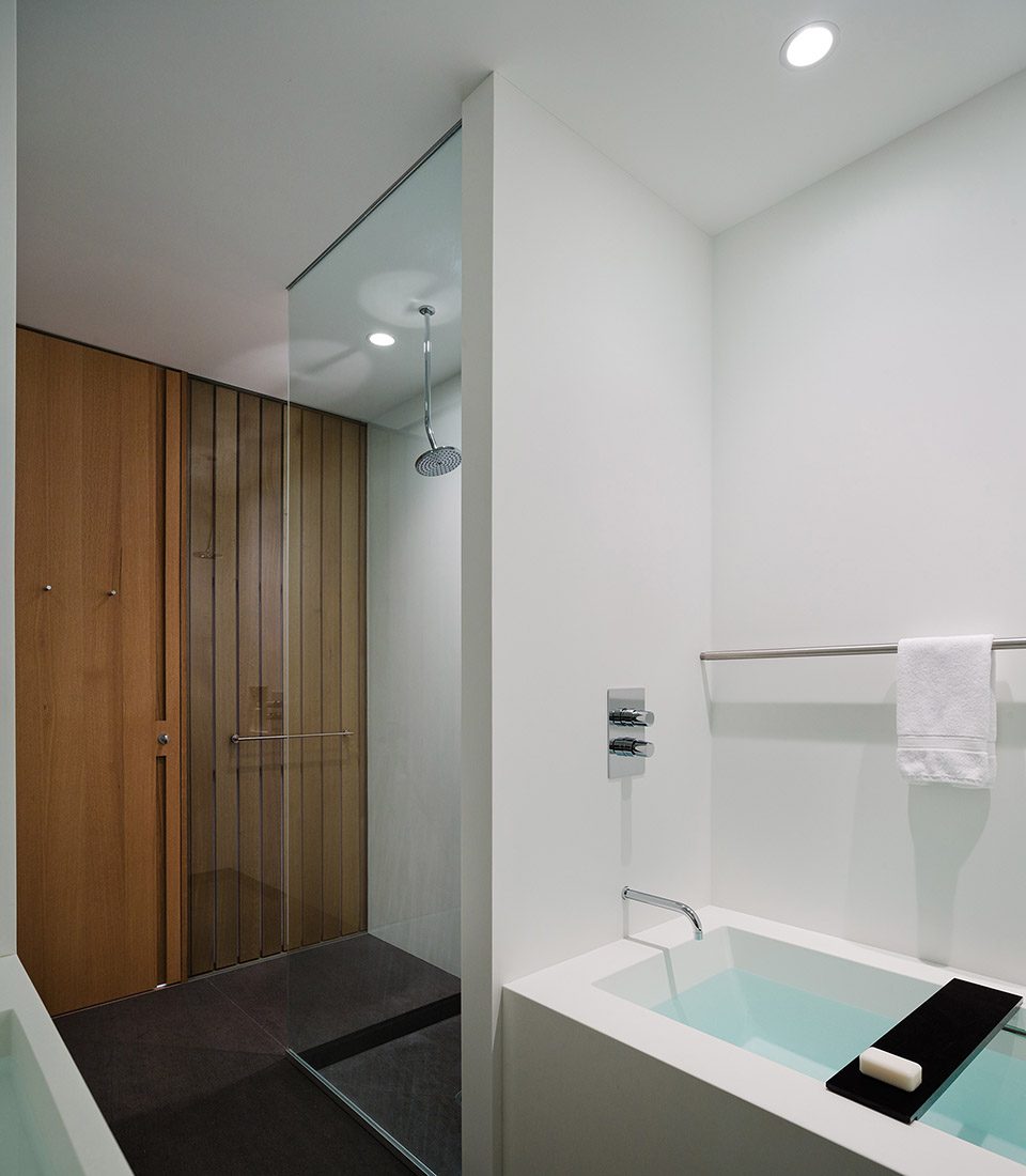 LM Guest House By Desai Chia Architecture