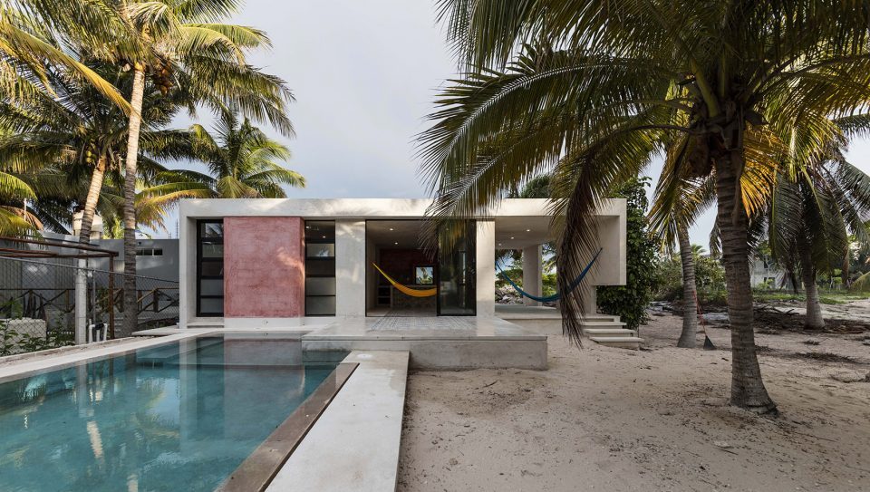 El Palmar summer house by David Cervera 960x543