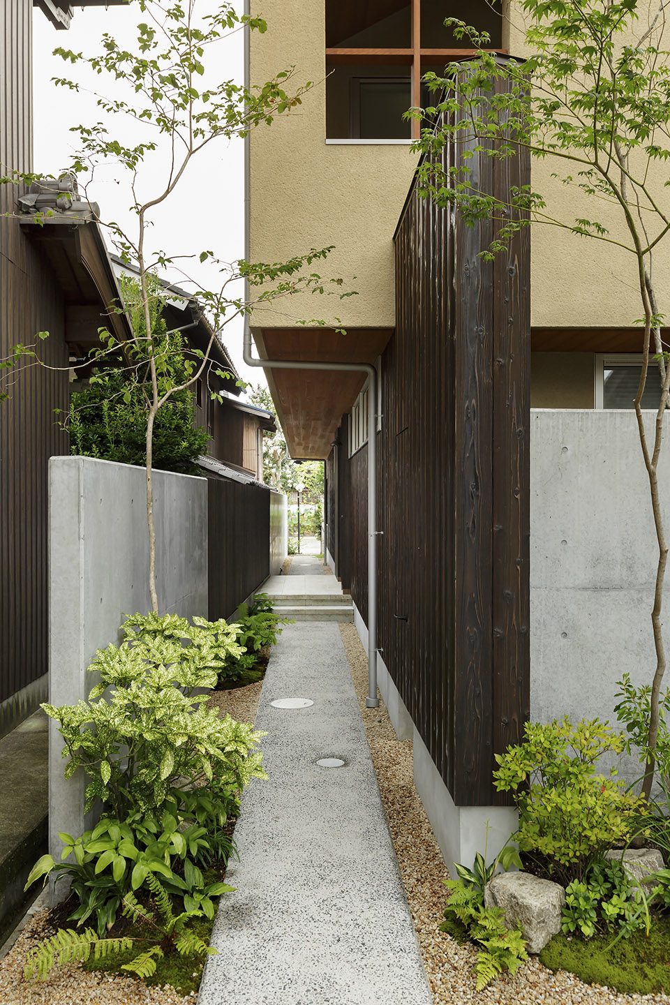 Shoei House by HEARTH ARCHITECTS