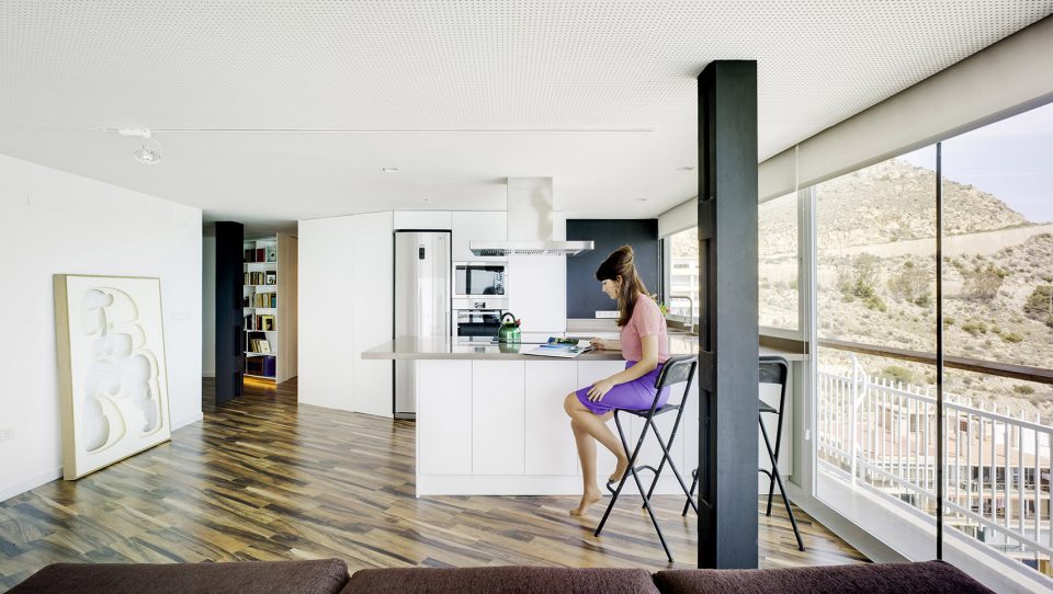 Lluna’s Apartment by COR ASOCIADOS ARQUITECTOS Miguel Rodenas Jesús Olivares