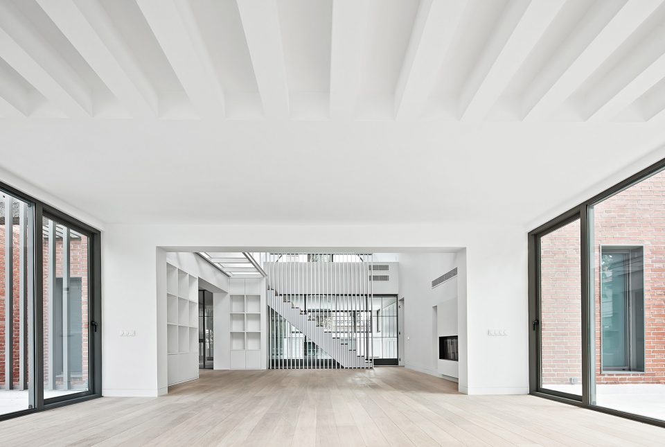 house md by lucas y hernandez gil arquitectos