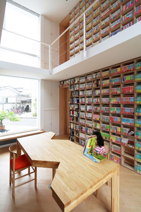 House with 30000 Books By Takuro Yamamoto Architects