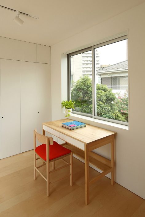 House with 30000 Books By Takuro Yamamoto Architects