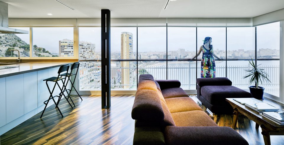 Lluna’s Apartment by COR ASOCIADOS ARQUITECTOS Miguel Rodenas Jesús Olivares