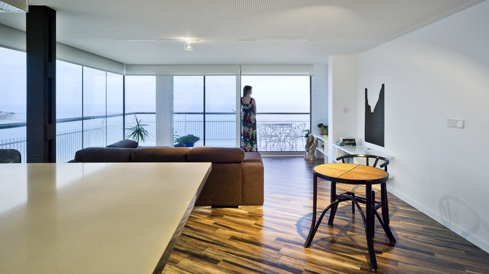 Lluna’s Apartment by COR ASOCIADOS ARQUITECTOS Miguel Rodenas Jesús Olivares