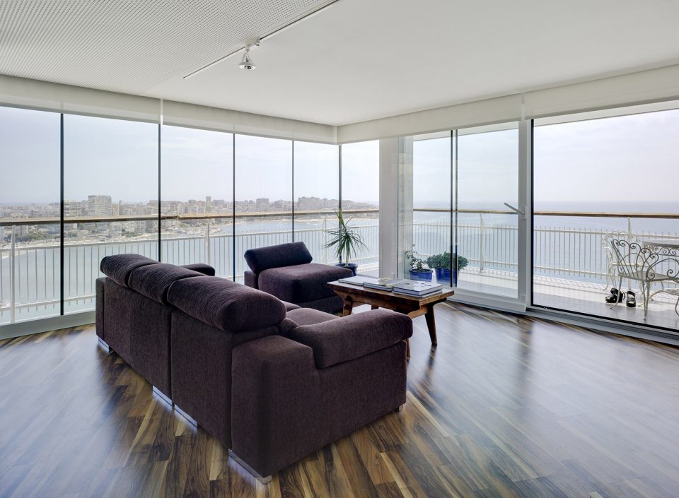 Lluna’s Apartment by COR ASOCIADOS ARQUITECTOS Miguel Rodenas Jesús Olivares