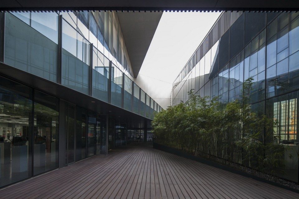 courtyard 1 9272 ac 960x640