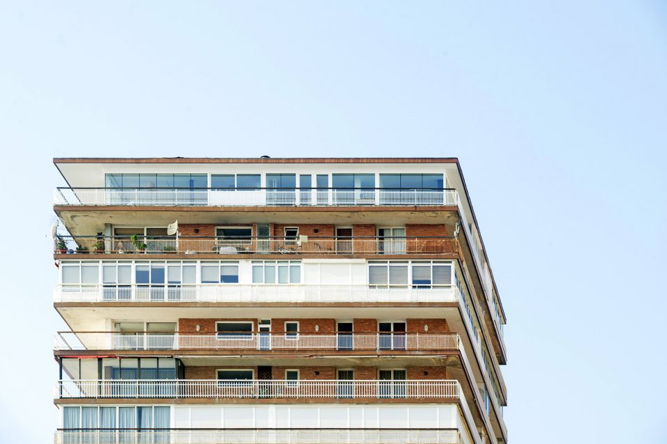 Lluna’s Apartment by COR ASOCIADOS ARQUITECTOS Miguel Rodenas Jesús Olivares