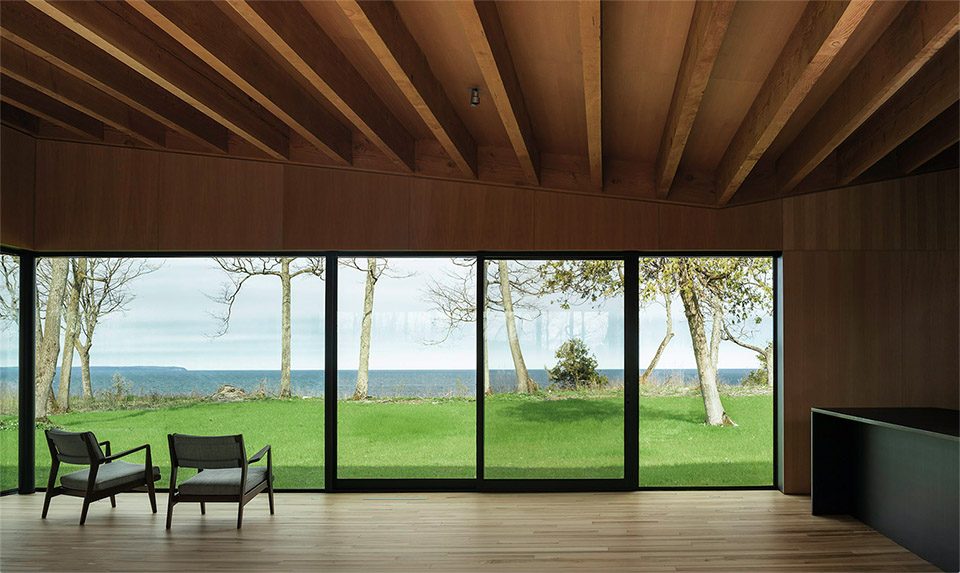 Michigan Lake House By Desai Chia Architecture