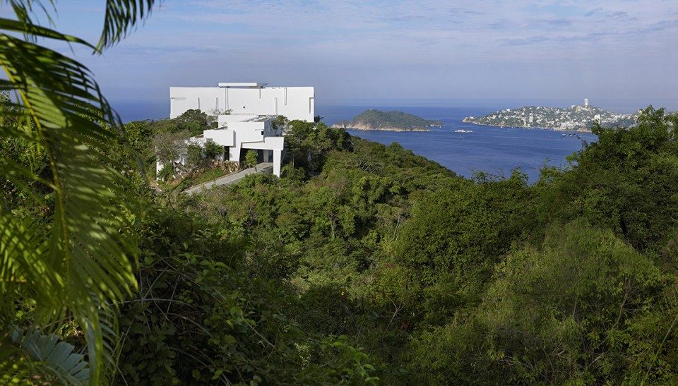 The Encanto Hotel Acapulco Mexico by Miguel Angel Aragonés 001 960x547