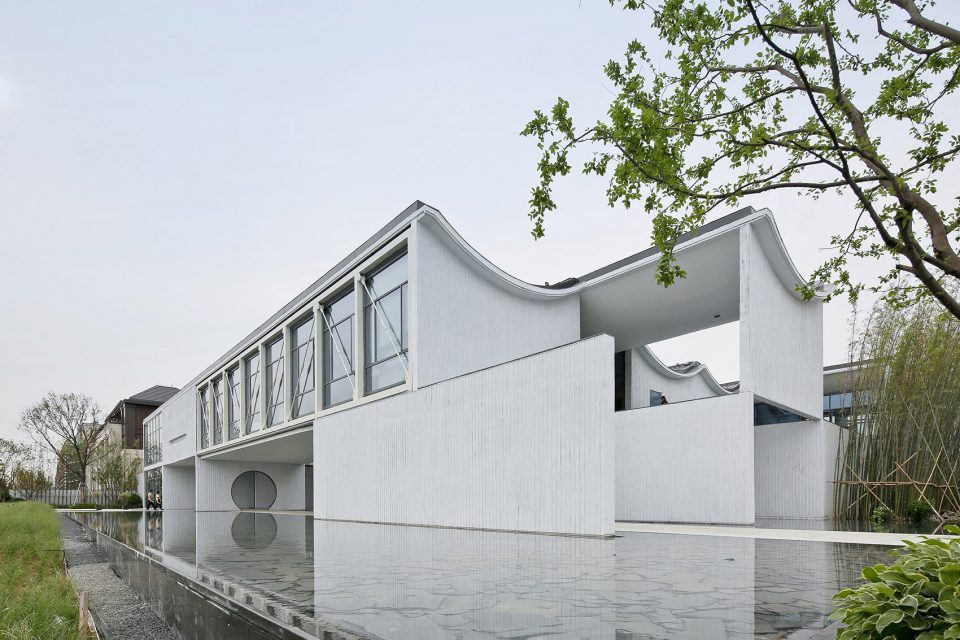 Dongyuan Qianxun community center by Scenic Architecture Office 960x640